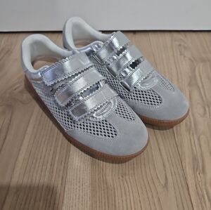 Steve Madden Stylish Silver Shoes